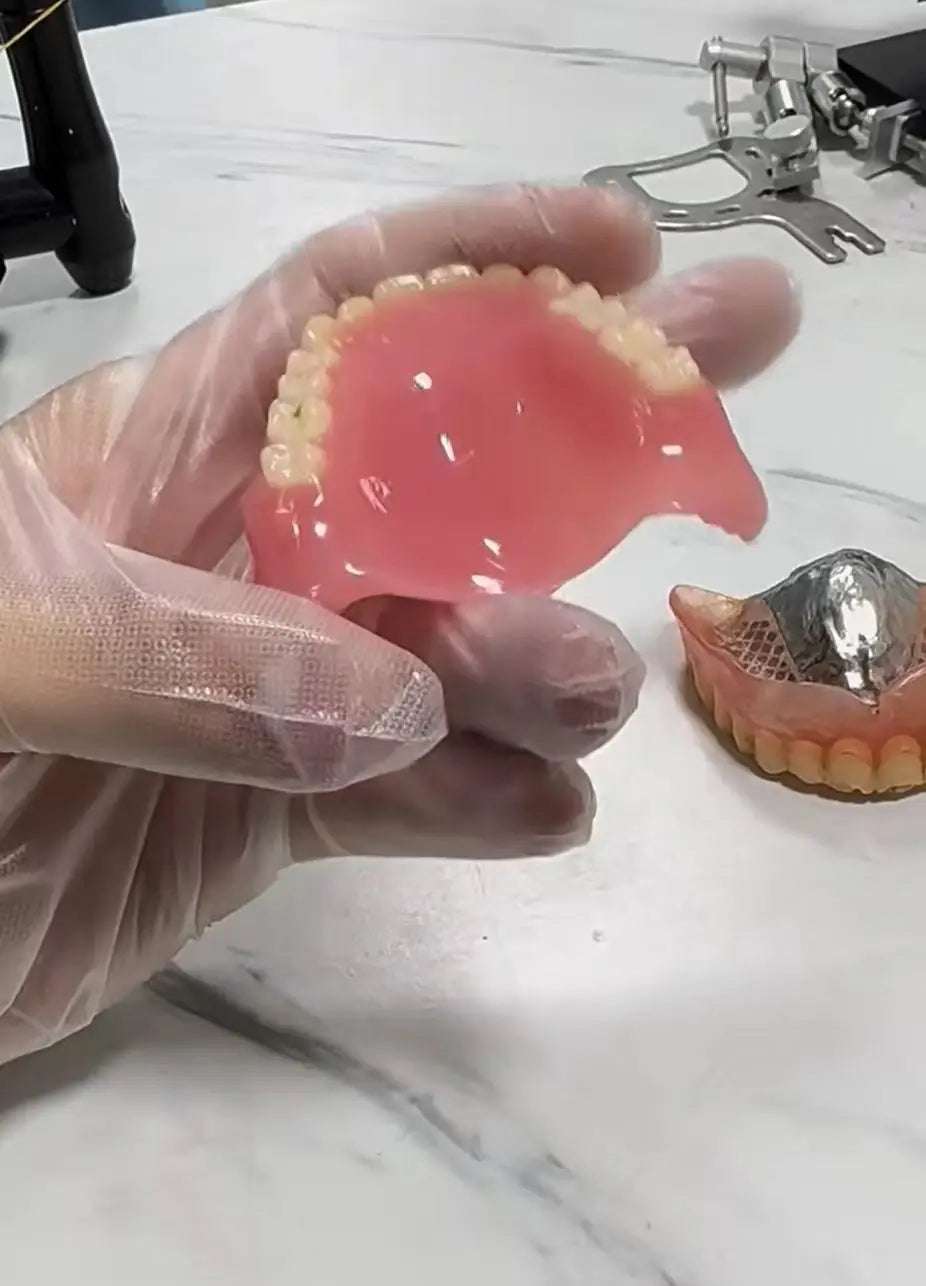 Custom Fit Dentures Boil to Shape Comfortable Dental Arch for Daily Use at Home
