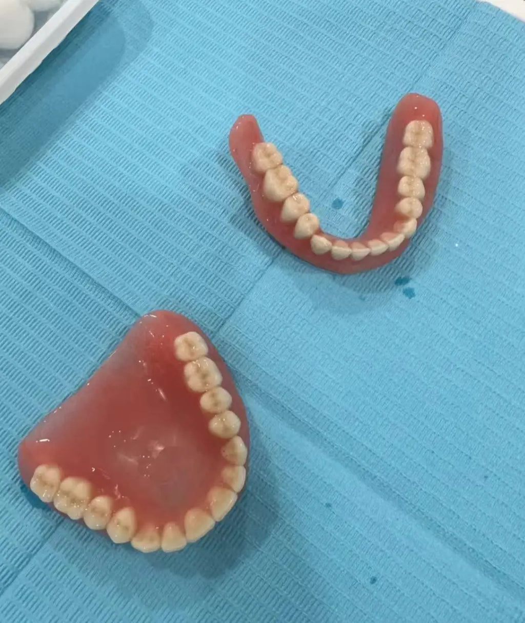Moldable Silicone Denture Set Natural False Teeth for Instant Smile Improvement at Home Use